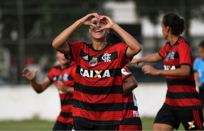 Academia Quero Jogar Futebol Feminino - São José dos Campos - SP - Rua  Dinamarca, 29